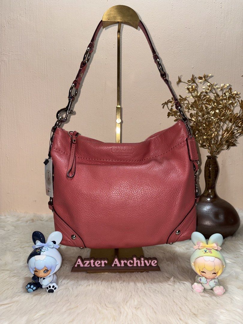 Coach Carly Pink Leather (Category: Luxury Bags & Wallets) located in Angeles City. Submitted by azter.archive (Listing ID 1467166431, Image 1). Description: Like new no issue Also posted on my Instagram account - azter.archive .