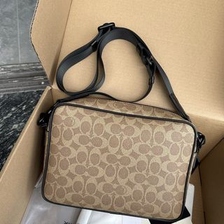 (Category: ) located in . Submitted by amazebags (Listing ID 1467113338, Image 1). Description: .