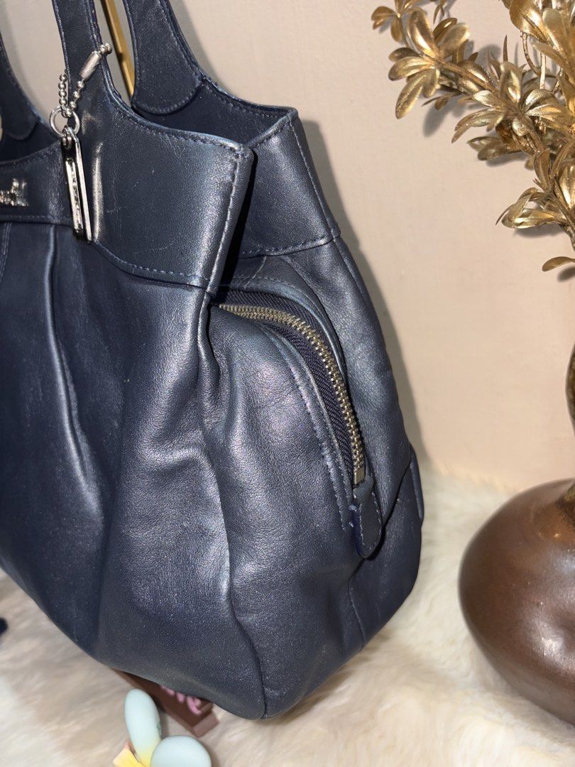 Coach Lexi Navy Blue Satchel (Category: Luxury Bags & Wallets) located in Angeles City. Submitted by azter.archive (Listing ID 1467165930, Image 3). Description: No issue, like new Also posted on my instagram account- Azter.archive.