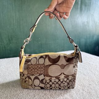 (Category: ) located in . Submitted by chiyannav (Listing ID 1467100500, Image 1). Description: .