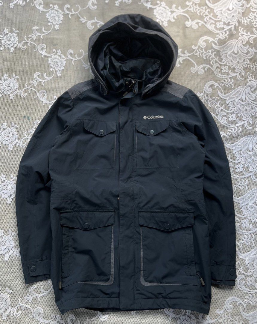 Columbia Omni-Tech Hooded Jacket Black Size M (Category: Coats, Jackets and Outerwear) located in Manila. Submitted by trustedmichael. (Listing ID 1467063233, Image 1). Description: Dimes W 20 L 28 M on tag goods lng sgro sa Small ✅Need wash onle ✅ Columbia Omni-Tech waterproof hooded jacket in black. Size M, chest 95. Multiple front flap pockets with snap buttons and zip closure. Adjustable hood and cuffs. Made in Vietnam with polyester and nylo