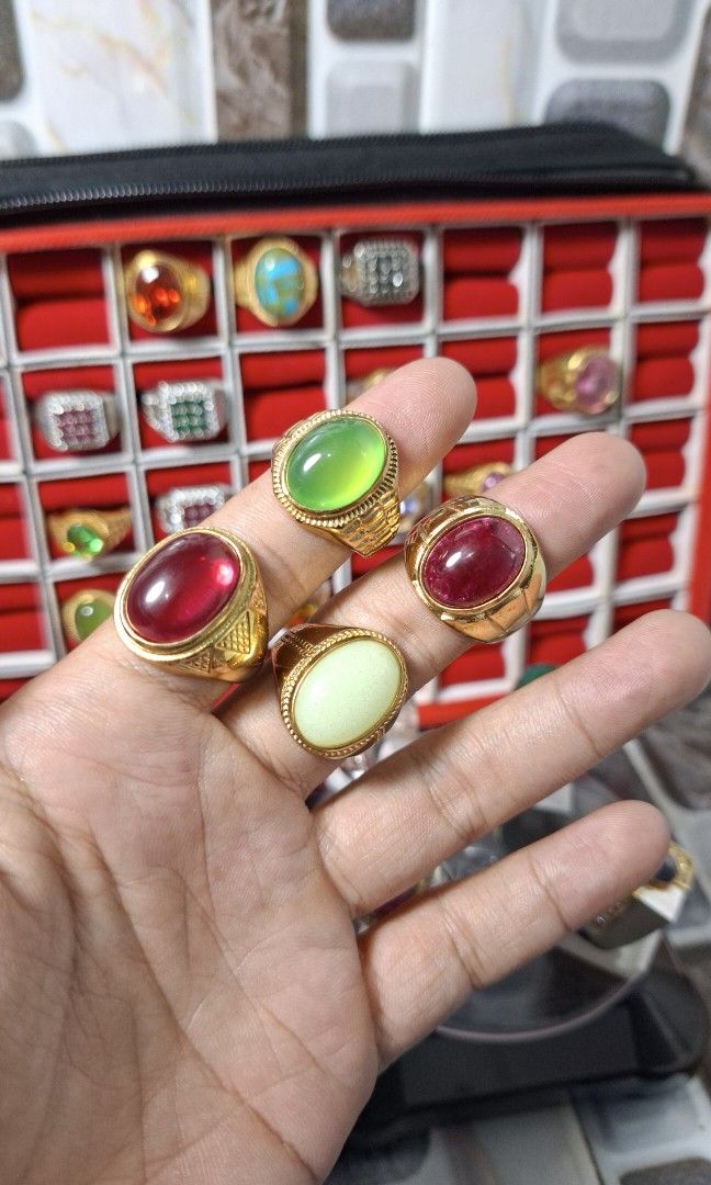 Combo Ring (Category: Jewelry) located in Singapore. Submitted by permataqolbu (Listing ID 1467137870, Image 2). Description: combo ring delima 4 pcs $200 combo ring cincin zircon 2 pcs $150.