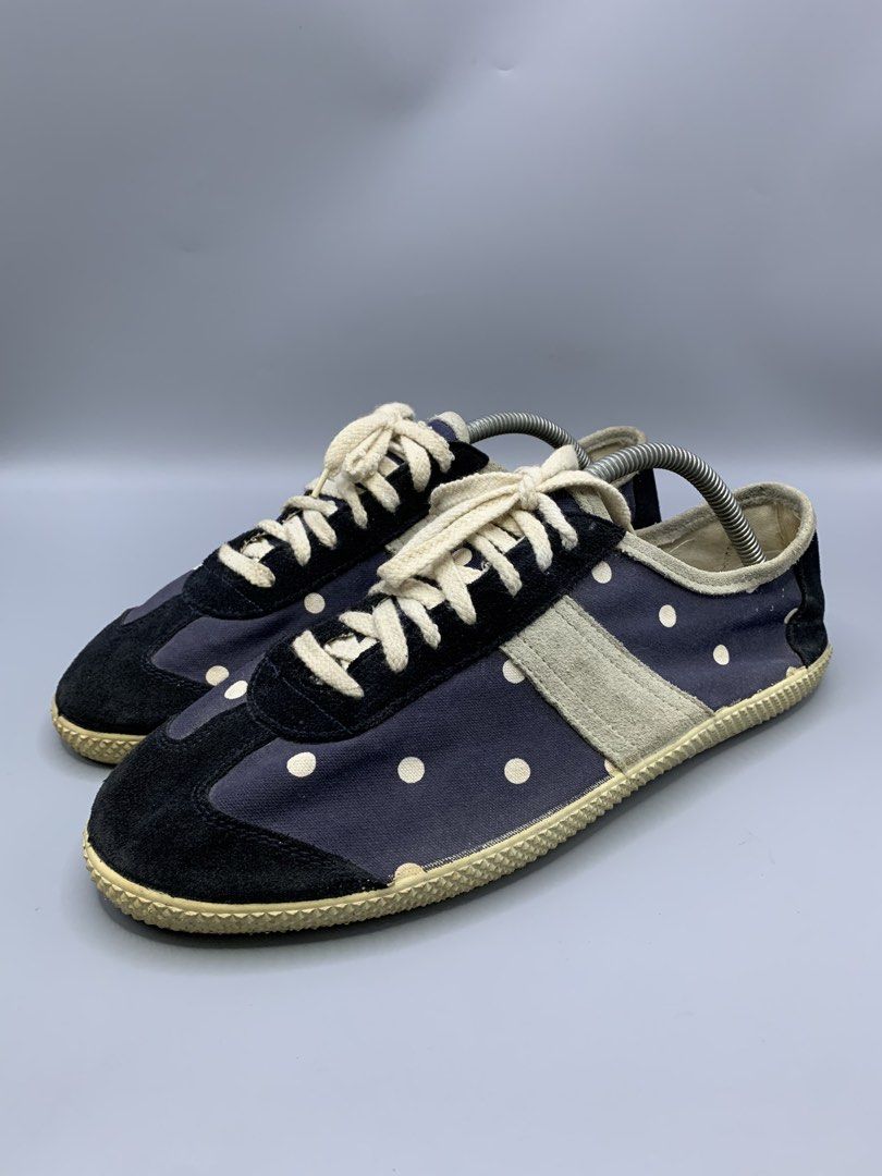 COMME DES GARCONS SNEAKERS (Category: Sneakers) located in Bulacan. Submitted by ridersthrift_ph (Listing ID 1467117581, Image 1). Description: COMME DES GARCONS SIZE 42 on tag Used Condition No box only the toe itself Gcash Payment Bulacan 📍.