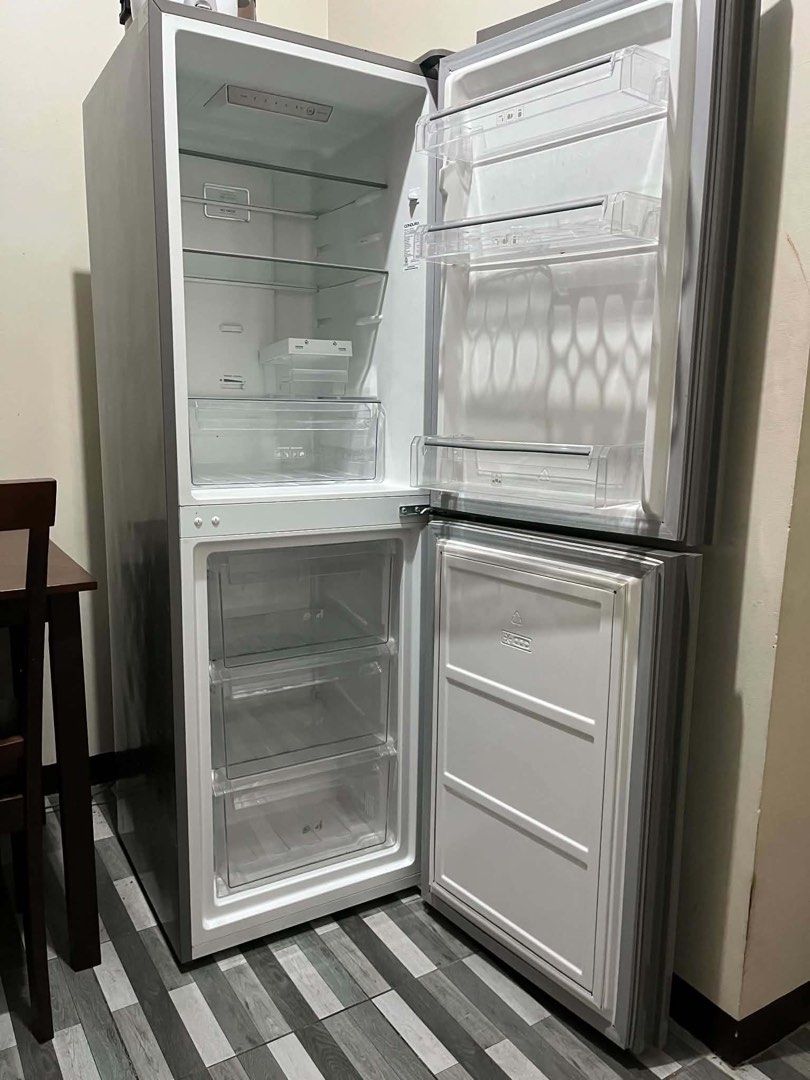 Condura 254i Inverter Refrigerator (Category: Refrigerators and Freezers) located in Bacoor. Submitted by hezee (Listing ID 1467012909, Image 3). Description: Condura 254i Refrigerator PM sa PRICE ✨ Like new condition No issues / 100% working Bought for ₱31,000 Clean and well-maintained Tipid sa kuryente Only 5mos used Ready to use RFS: We’re just planning to replace it with a smaller refrigerator that’s more suitable for our space. Specification