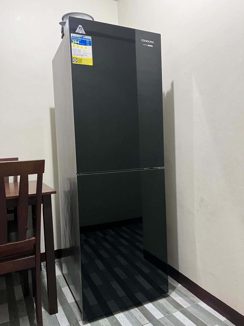 Condura 254i Inverter Refrigerator (Category: Refrigerators and Freezers) located in Bacoor. Submitted by hezee (Listing ID 1467012909, Image 1). Description: Condura 254i Refrigerator PM sa PRICE ✨ Like new condition No issues / 100% working Bought for ₱31,000 Clean and well-maintained Tipid sa kuryente Only 5mos used Ready to use RFS: We’re just planning to replace it with a smaller refrigerator that’s more suitable for our space. Specification