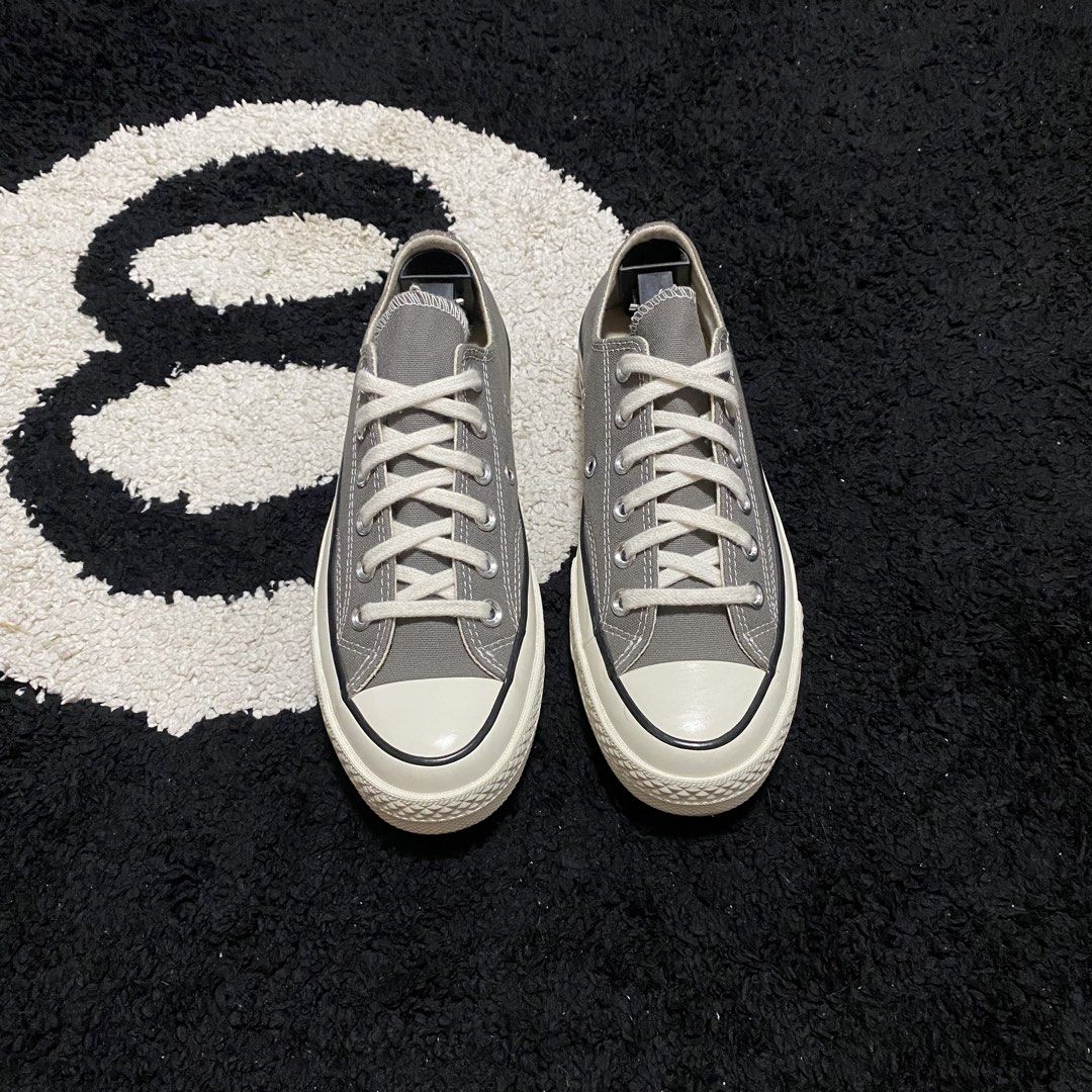 Converse 70s (Category: Sneakers) located in Danao, Cebu. Submitted by sneaks_cebu (Listing ID 1467154049, Image 2). Description: Converse 70s Size 7wm 24cm -no major issues Php 1,550 .