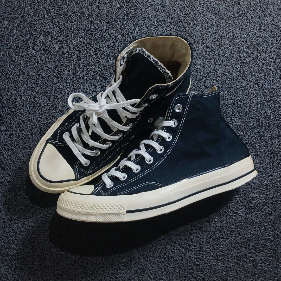 Converse Chuck 70 High Top Black (Category: Sneakers) located in Cagayan de Oro. Submitted by sapatos_series (Listing ID 1467153045, Image 1). Description: C0NVĒRSĒ CHŪCK TAYL0R 🔥 US8.5 EUR41.5 26.5CM 1299 +SF.