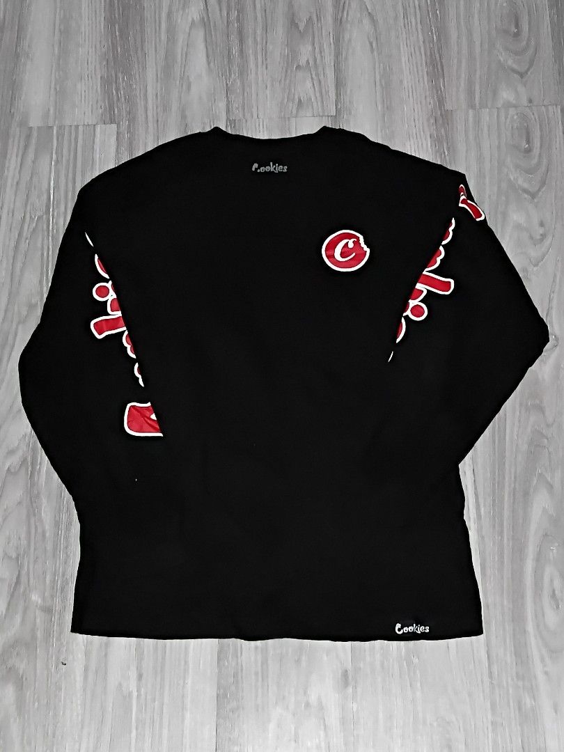 COOKIES (LONGSLEEVE) (Category: Tshirts & Polo Shirts ) located in Calasiao. Submitted by thriftkartel26 (Listing ID 1467110605, Image 1). Description: issue small restitch in underarm medium on tag fit to large.