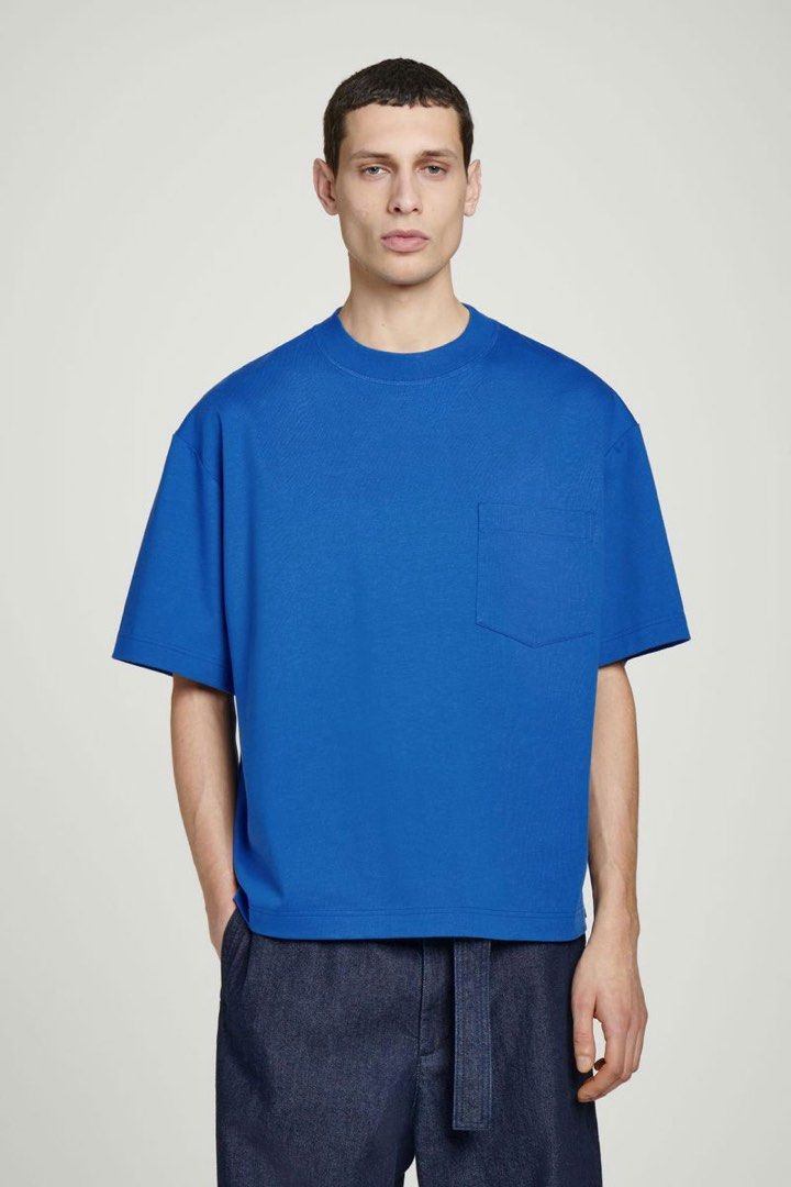 COS Oversize Cobalt Blue Pocket Shirt (Category: Tshirts & Polo Shirts ) located in Antipolo. Submitted by thearchivesproject (Listing ID 1467109079, Image 1). Description: 26 width 26 length boxy fit like new.