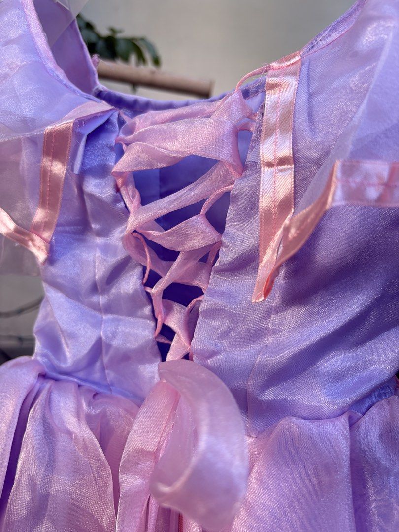 Costume- Encanto : Isabela Madrigal (Category: Babies & Kids Fashion) located in Catarman. Submitted by hyukissco (Listing ID 1467012616, Image 3). Description: Gown - used once sa english month lang. 5-7 yo.