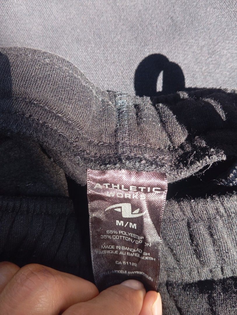 Cotton baggy pants aspack (Category: Trousers) located in Kabankalan. Submitted by karlkulot_crystal (Listing ID 1466980115, Image 3). Description: aspack baggy pants tatlong solid na pants 800 shipped na po, napakamura, excellent condition pa yung tatlo, walang issue Isang ANTA SPORT, ATHLETIC, MAX:MORE pm for more details.