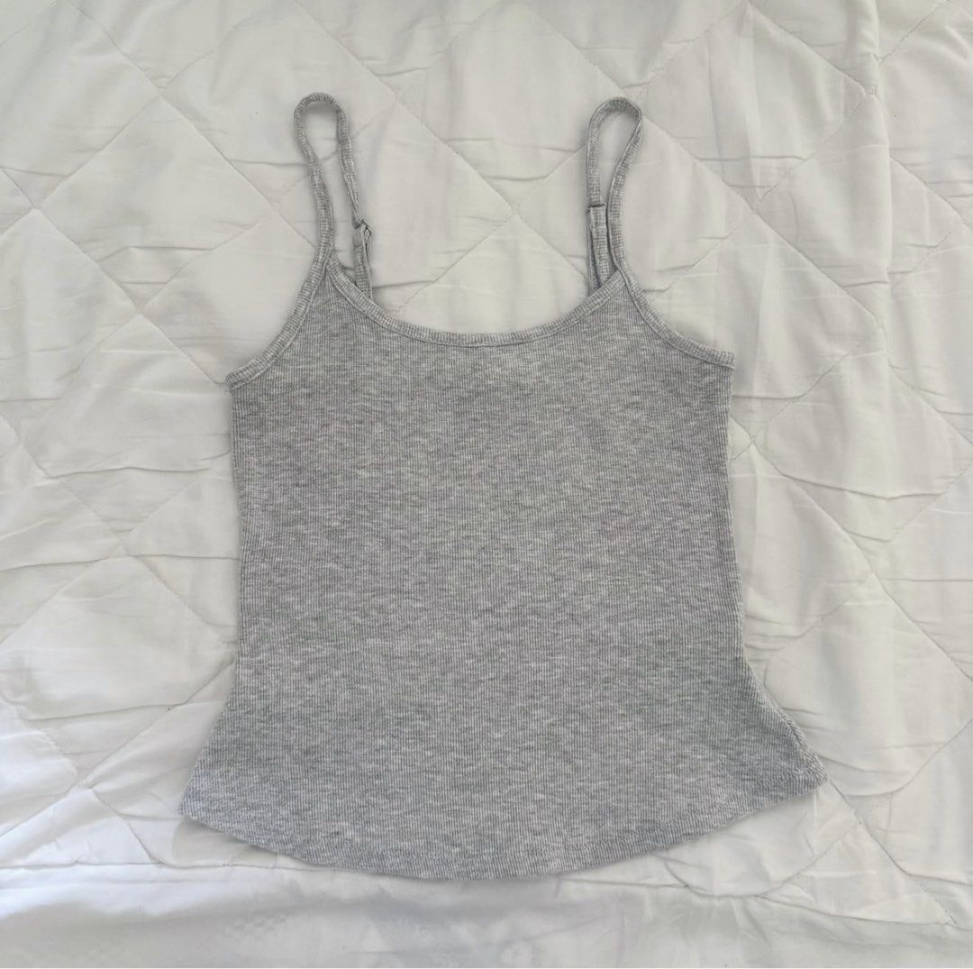 Cotton On Byron Scoop Cami (Category: Sleeveless) located in Davao. Submitted by aug_amari (Listing ID 1467003801, Image 2). Description: the best tank!! size XS-S fit.