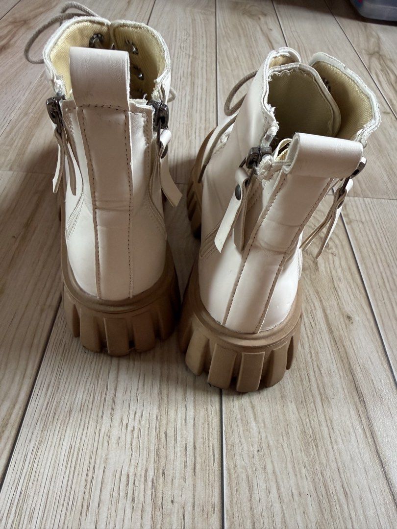 Cream nude color boots (Category: Boots) located in Manila. Submitted by mariadarna (Listing ID 1467027329, Image 3). Description: .