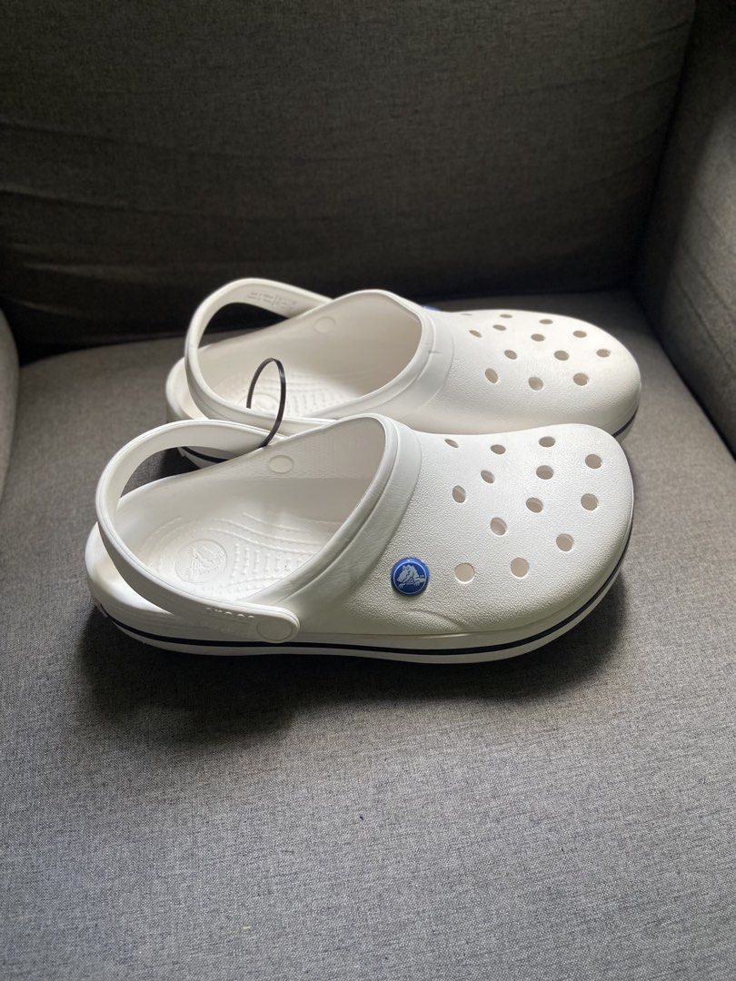 Crocs classic clog (Category: Sandals) located in Santo Niño. Submitted by neils_thr (Listing ID 1467075430, Image 2). Description: 6 Mens / 8 womens .