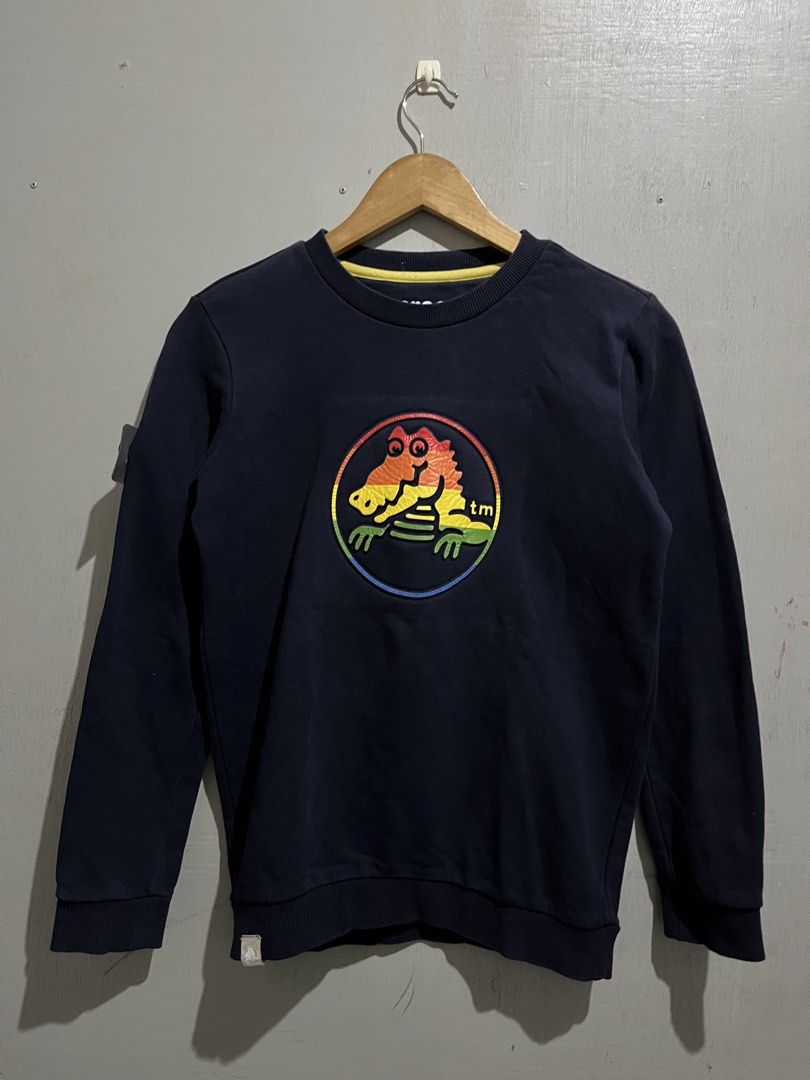 Crocs Sweater (Category: Coats, Jackets and Outerwear) located in Bacolod City. Submitted by jem111111 (Listing ID 1467106587, Image 1). Description: Excellent Condition No issue Original Size small to medium dimension 19x24 Embossed logo.