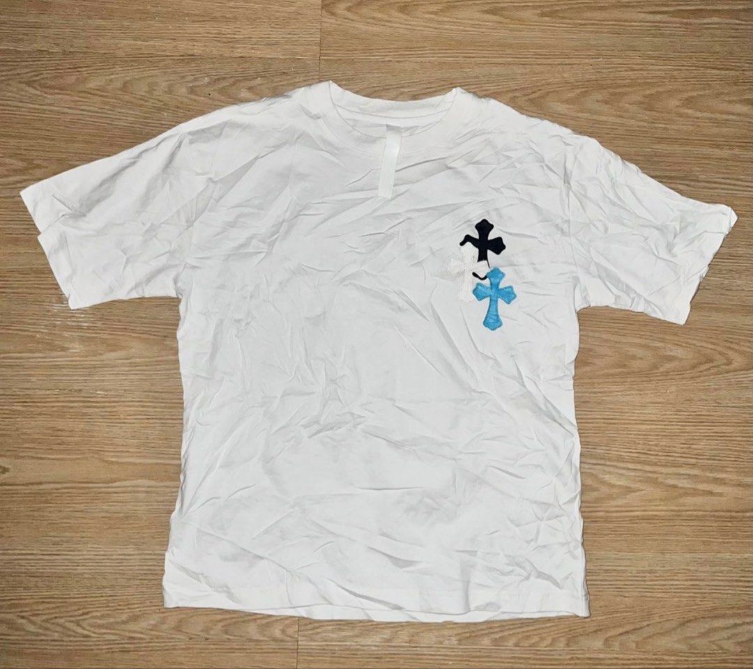 CROME HEARTS (USA) (Category: Tshirts & Polo Shirts ) located in Tagum. Submitted by sammiecats (Listing ID 1467080612, Image 1). Description: CHROME HEARTS legit/off. Good as new no flaws napaka brandnew pa ng fabric. With neck tag. Sobrang ganda ng fit oversized na pa slim fit sya. If you want it na ipa flex just DM me if interested ka. Pass sa barat..