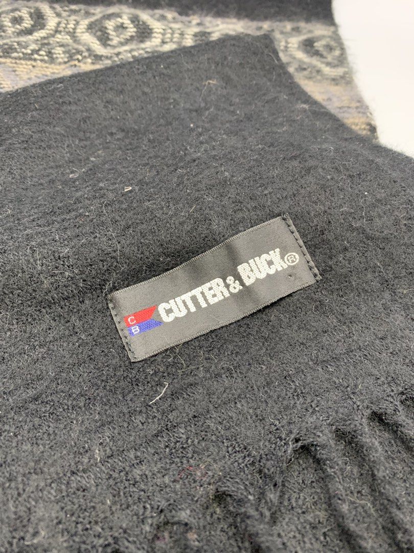 Cutter Buck Wool Scarf (Category: Scarves) located in Bulacan. Submitted by ridersthrift_ph (Listing ID 1467119057, Image 2). Description: In Great Condition Authentic No Flaws Gcash Payment Bulacan 📍.