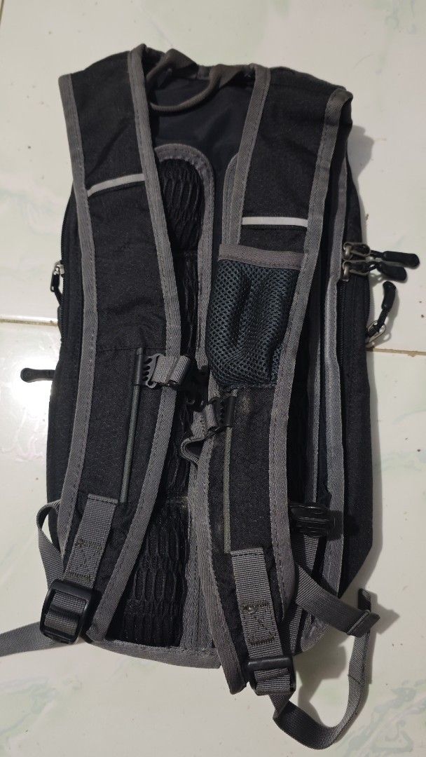 Cycling backpack (Category: Backpacks) located in Caloocan City. Submitted by royaldragon.da5fac (Listing ID 1467148355, Image 3). Description: Cycling Bag Backpack Rucksack 10L-12L Lightweight Compact issue faded color see last image .