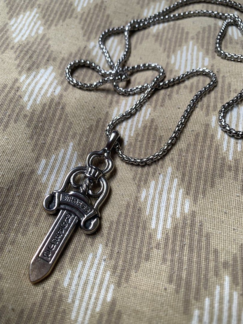Dagger Pendant Necklace (Category: Necklaces) located in Plaridel. Submitted by sonofthe.dawgg (Listing ID 1466989635, Image 1). Description: Location: Bulacan.