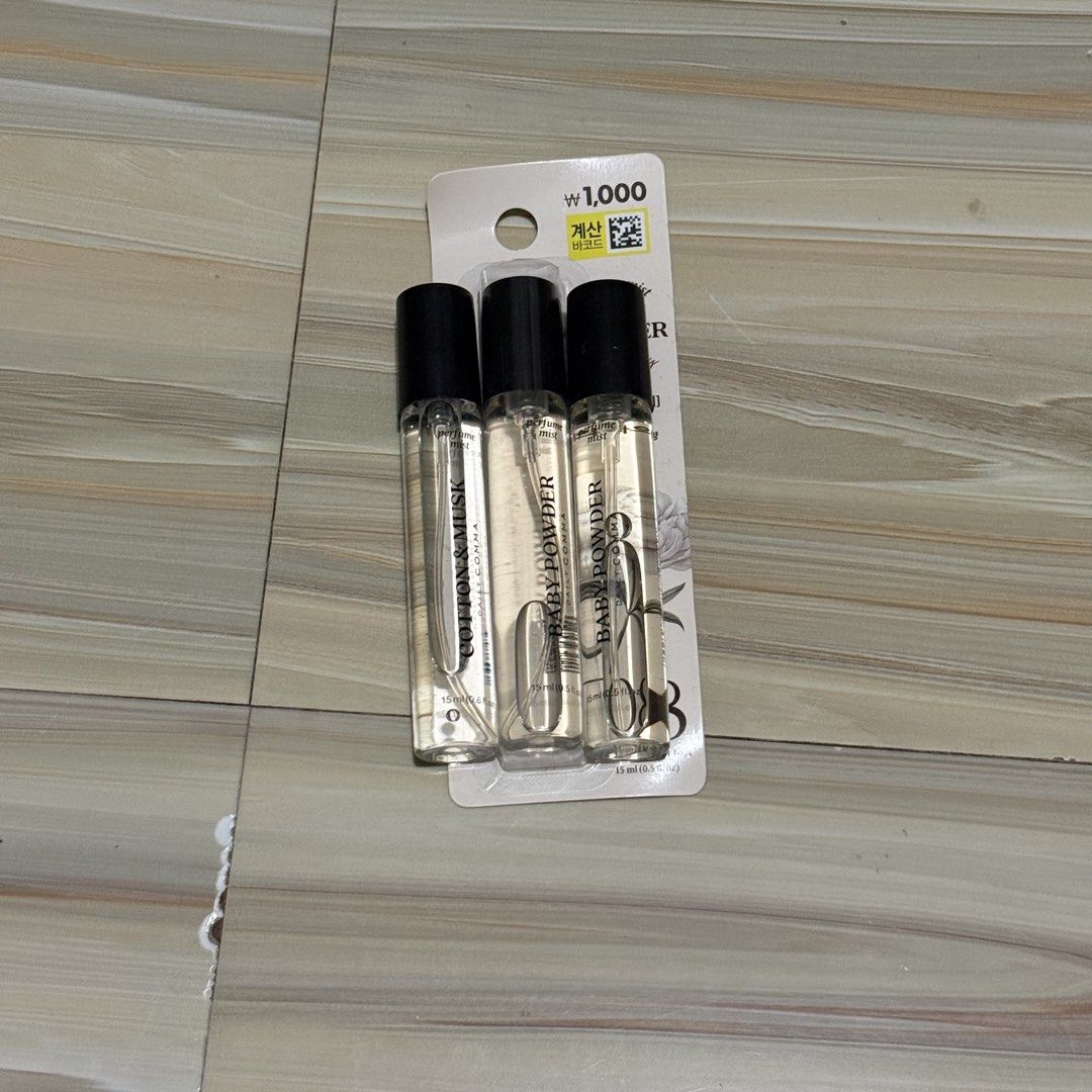 Daily Comma Perfume Mist Set 15ml (Category: Fragrance & Deodorants) located in Mabalacat. Submitted by ilovegyu (Listing ID 1467165913, Image 1). Description: - take all for 220.