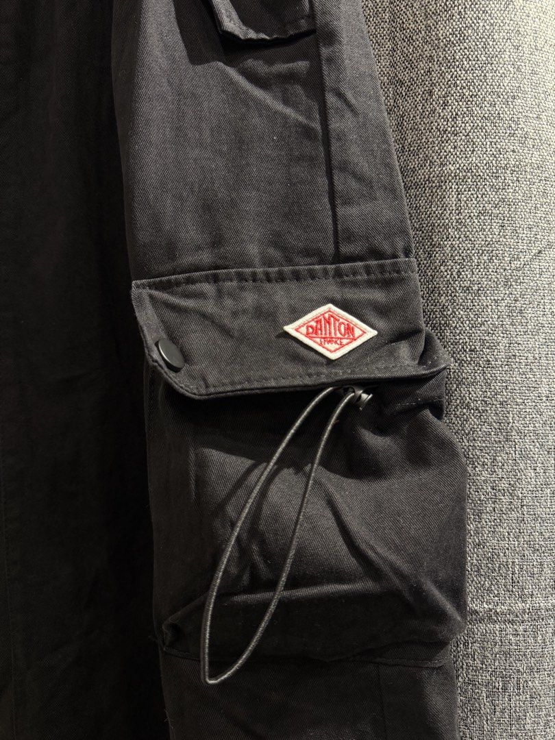 Danton - Cotton Cargo Skirt (Category: Skirts) located in Makati City. Submitted by dailypickups_ (Listing ID 1467130956, Image 3). Description: Size: 28-30 Waist Excellent condition Material: 100% Cotton.