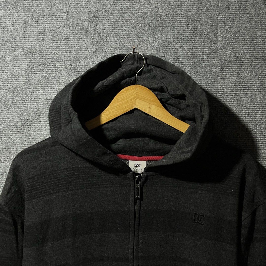 DC SHOES STRIPED HOODIE (Category: Coats, Jackets and Outerwear) located in Naga. Submitted by goodfinds_only.v1 (Listing ID 1467103651, Image 2). Description: FOR SALE -DC SHOES STRIPPED HOODIE JACKET SIZE:XL MEASUREMENTS WIDTH:25 INCHES LENGTH:28 INCHES COLOR RATE:9/10 GOOD CONDITION FLAW WALANG LACE YUNG HOOD LAGYAN NIYO NA LANG NO OTHER ISSUE DM ME TO PURCHASE! .