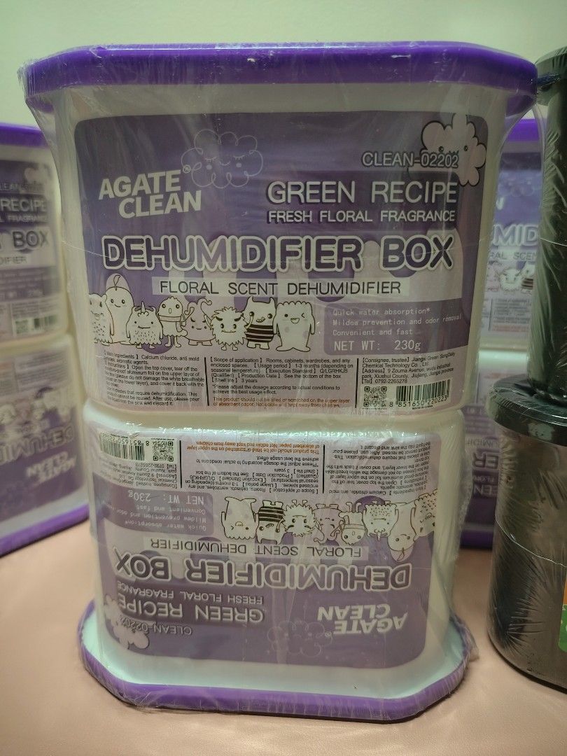 Dehumidifier Box (Category: Air Purifiers & Dehumidifiers) located in Marikina City. Submitted by sedyrah (Listing ID 1467089356, Image 2). Description: 50 pesos each 500 pesos take all 11 pcs..