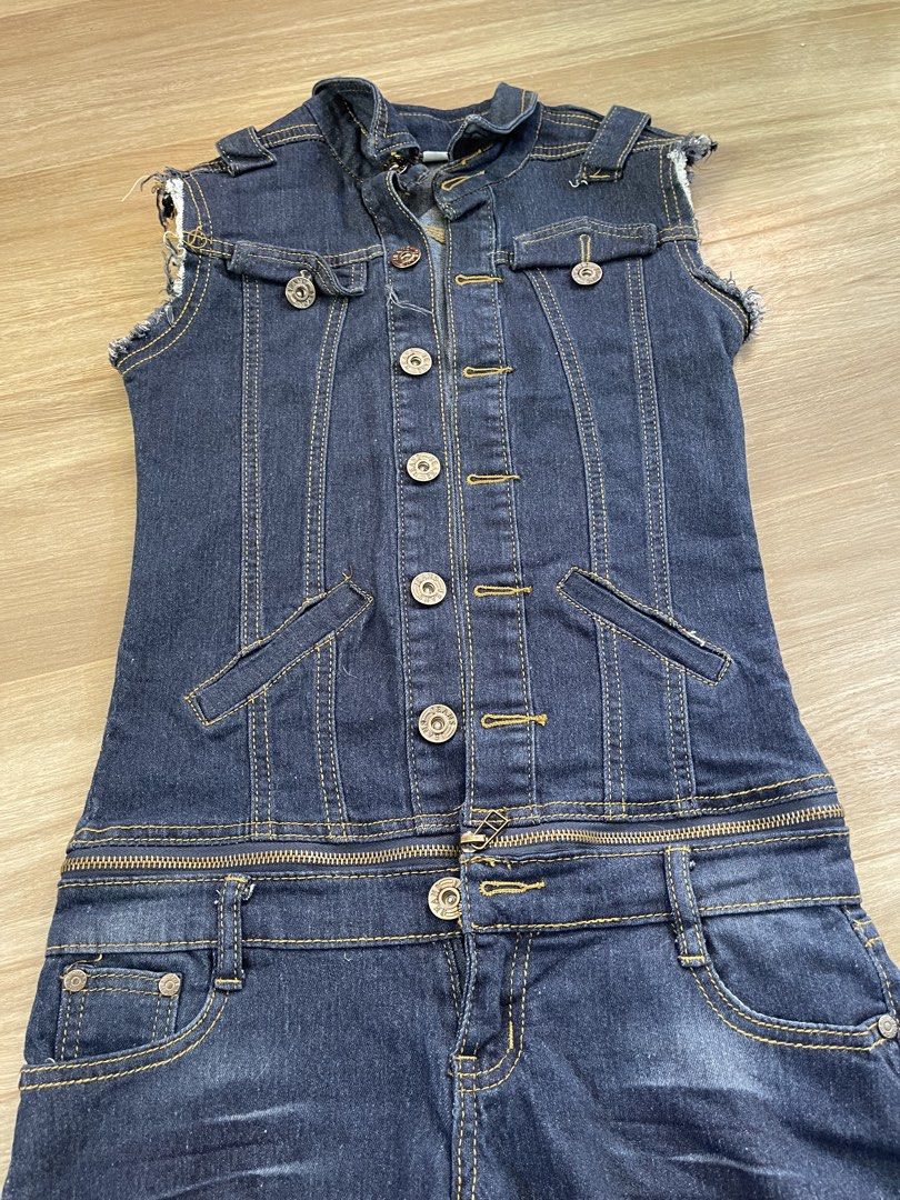 Denim short Romper (Category: Rompers) located in Baguio. Submitted by pawsome_closet (Listing ID 1467014507, Image 3). Description: .