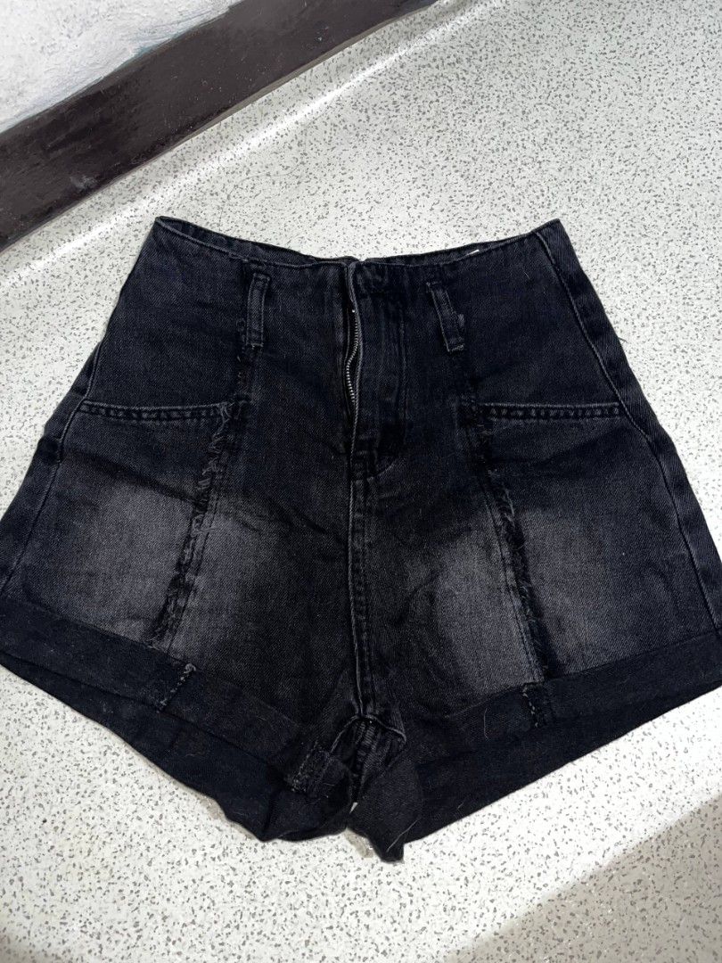 Denim Shorts (3 for 80) (Category: Shorts) located in Valenzuela. Submitted by csjade (Listing ID 1467132653, Image 3). Description: waist: 26 inches length: 12-14 inches.