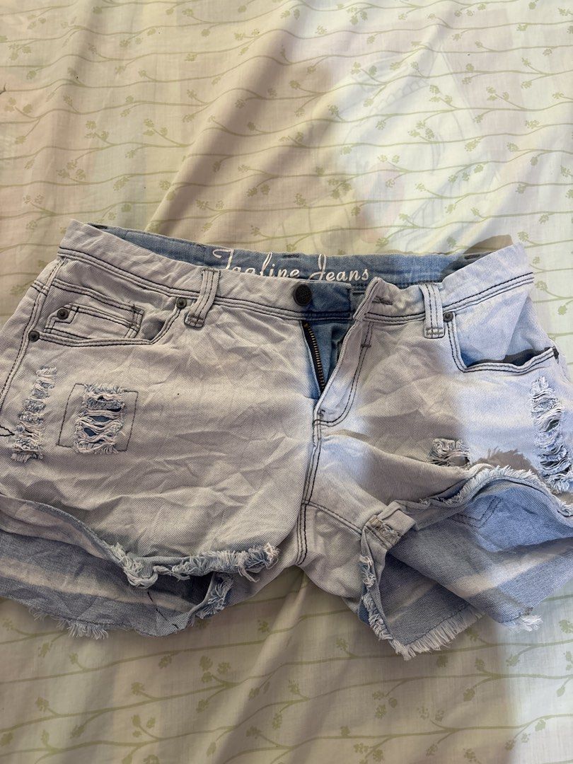 Denim Shorts Bundle of Three Pairs (Category: Shorts) located in Manila. Submitted by luxurenaomi (Listing ID 1467010134, Image 3). Description: - Set of 3 versatile denim shorts - Washes: Dark blue, light wash, and distressed light blue (Taaline Jeans) - Features: Secure zip fly, button closure, and classic pocket layout - Ideal basics for warm weather - Selling as a bundle only.