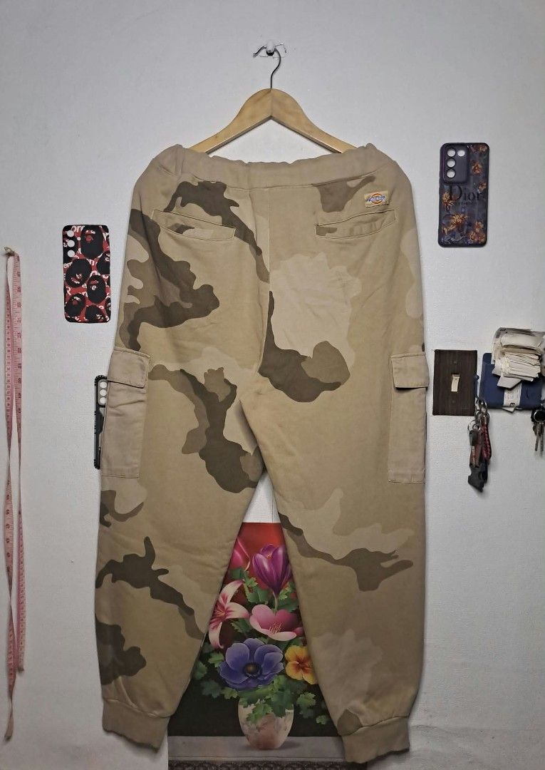 Dickies Cargo Jogger Desert Camouflage (Category: Joggers) located in Quezon City. Submitted by yaseen73 (Listing ID 1467164378, Image 3). Description: Authentic Dickies Desert Camouflage Cargo Jogger With Repeated Dickies Drawstring And Khaki Side Pocket - Wearing Size : 34 on Tag - Actual Waist : 34/36 - Actual Length : 39 - 100% Cotton - 10/10 Color Rate - Needs Wash - No Issue - Nearly New Condition ✔️Negotiable Courier : J&T Lalamove MOP : G