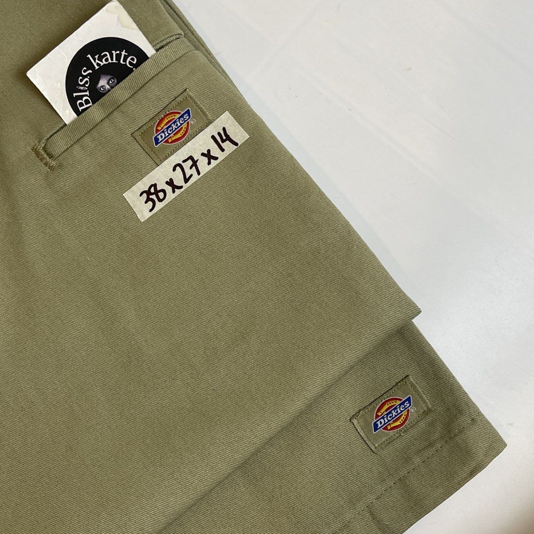 Dickies Loose Fit Double Patch (KHAKI) (Category: Shorts) located in Taguig. Submitted by _blisskarte_ (Listing ID 1467122850, Image 2). Description: Price: ₱1,000 Dickies Loose Fit Double Patch (KHAKI) • width: 38 • length: 27 • leghole: 14 📍Guadalupe Cembo, Taguig 🚚Via J&T / Lalamove / Meet-up.