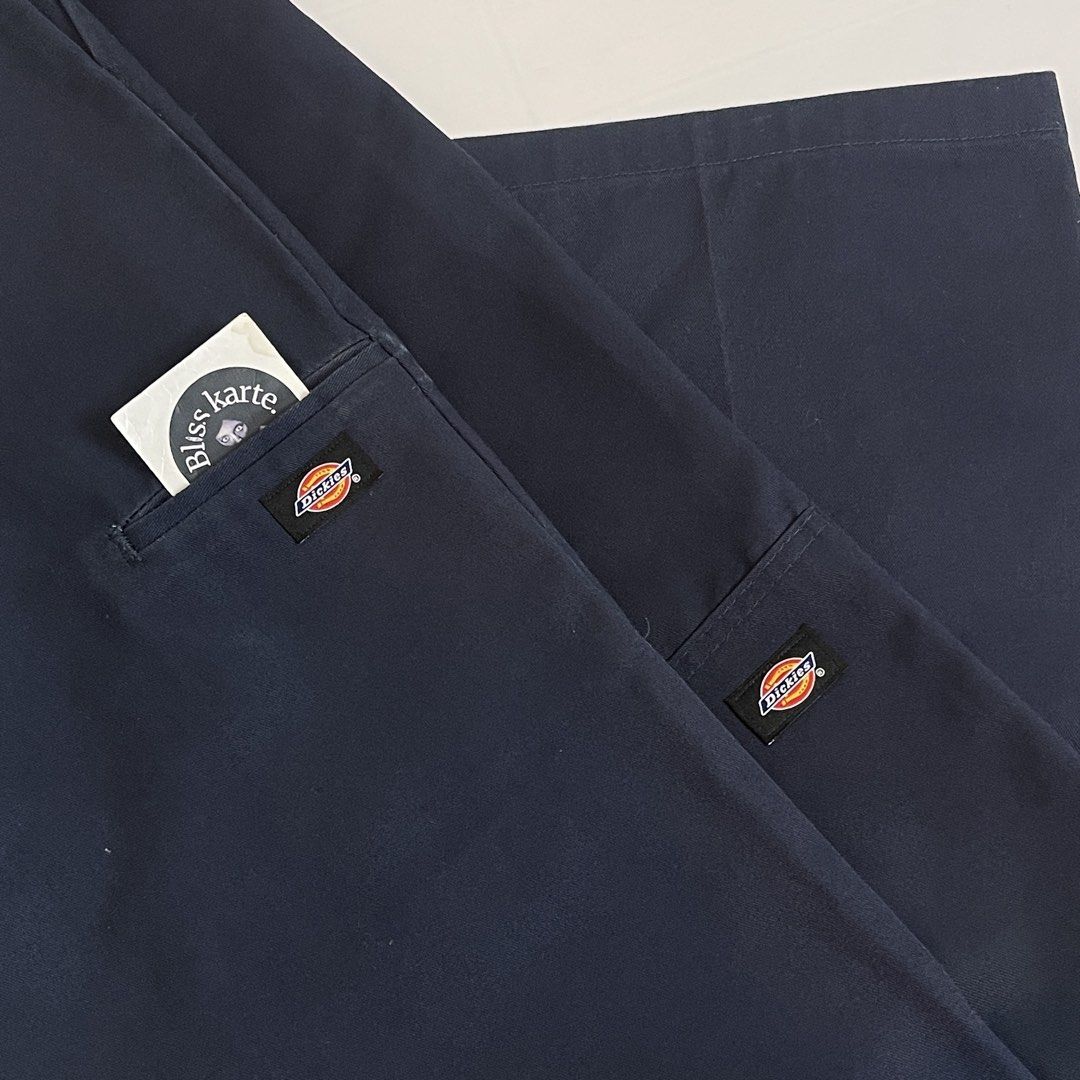 Dickies Pants Loose Fit Double Patch (DARK NAVY) (Category: Chinos) located in Taguig. Submitted by _blisskarte_ (Listing ID 1467056583, Image 3). Description: Price: ₱1,800 Dickies Pants Loose Fit Double Patch (DARK NAVY) • width: 44 • length: 45 • leghole: 11 📍Guadalupe Cembo, Taguig 🚚Via J&T / Lalamove / Meet-up.