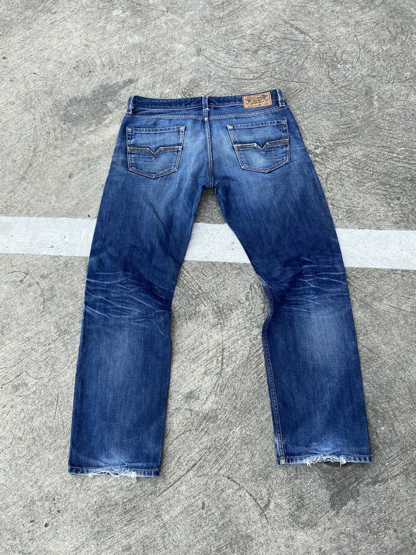 DIESEL INDUSTRY (Larkee regular fit) (Category: Jeans) located in Cavite. Submitted by nld_thrift (Listing ID 1467129408, Image 1). Description: DIESEL INDUSTRY (Larkee regular fit) W 36 on tag ( 34 IF MEASUREMENTS) L 40.5 INCH Lo 7.5 INCH FLAW: RIPPED/HEEL DRAG No refund/ no return, ask before buy, all sales are final. IF YOU ARE IN DOUBT ABOUT ANY DETAILS OF THE ITEM YOU’RE PURCHASING PLEASE FEEL FREE TO CONTACT US .