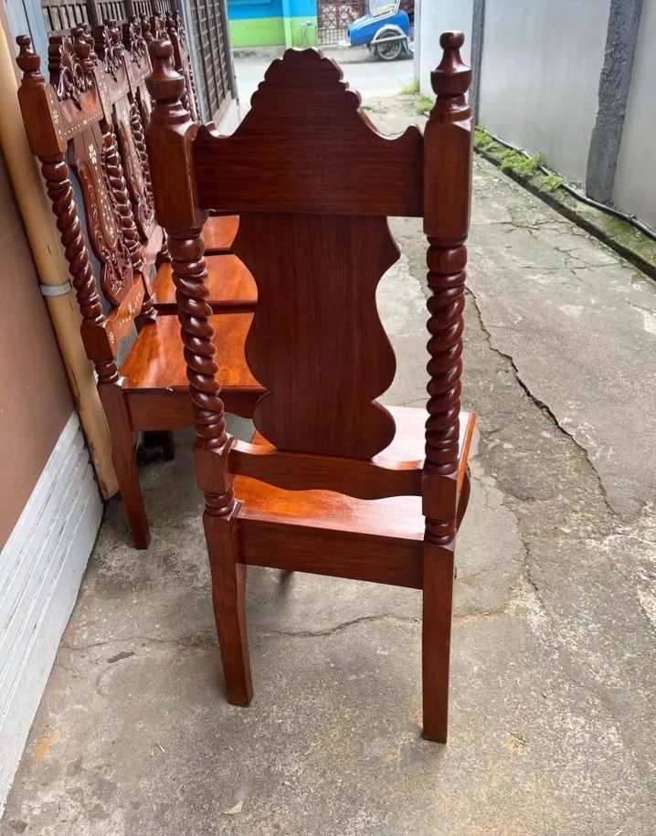 Dining chairs 6pcs beautiful piece narra (Category: Chairs) located in Manila. Submitted by carmelites36250 (Listing ID 1466997068, Image 3). Description: #forsale Dining Chairs 6ocs available ✅ Beautiful piece chairs Bone inlay ❤ Solid narra wood ❤❤❤🎯 Ready to use ❤❤❤ Pick up / Delivery 🚚🚚🚚🚚 Pm me ☎☎☎☎ Price -3500 each.