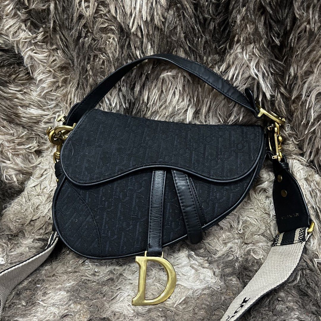 Dior Saddle (Category: Luxury Bags & Wallets) located in Cagayan de Oro. Submitted by bj.garments (Listing ID 1467123239, Image 1). Description: .