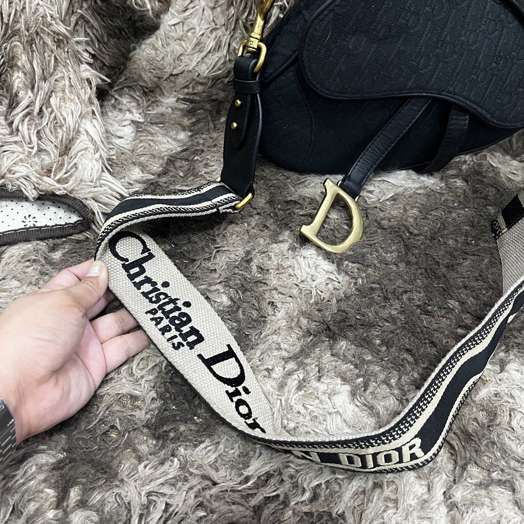 Dior Saddle (Category: Luxury Bags & Wallets) located in Cagayan de Oro. Submitted by bj.garments (Listing ID 1467123239, Image 3). Description: .