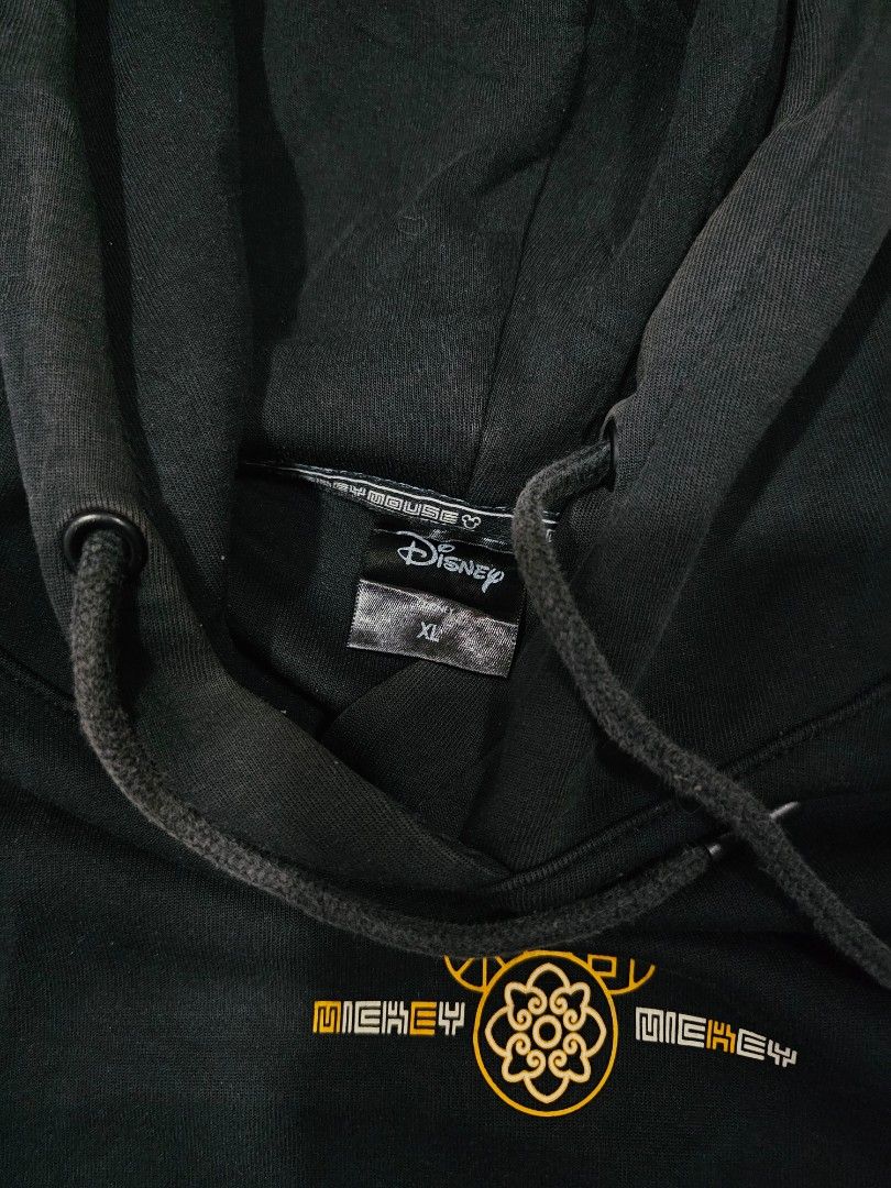 Disney Mickey Mouse Black Hoodie (Category: Hoodies) located in Antipolo. Submitted by ancheska_ (Listing ID 1467035407, Image 3). Description: XL ON TAG NO ISSUE ANTIPOLO CITY .