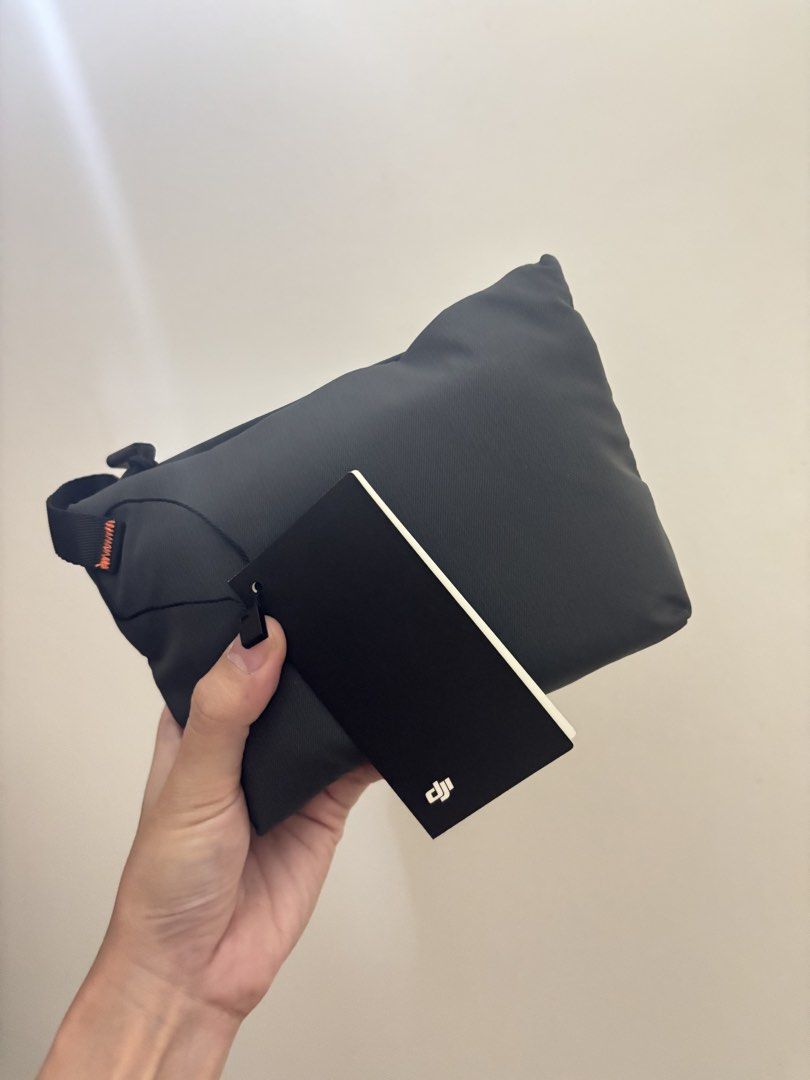 DJI Mic Mini 2 (Category: Microphones) located in Las Pinas. Submitted by theimpulsebuyer.ph (Listing ID 1467031185, Image 3). Description: Inclusions: charging case 2x windscreen 2x transmitter Carrying Pouch 2x Magnetic Front 2x Magnetic Clip 2x Magnet Documents USB-C Data Cable No receiver included. .