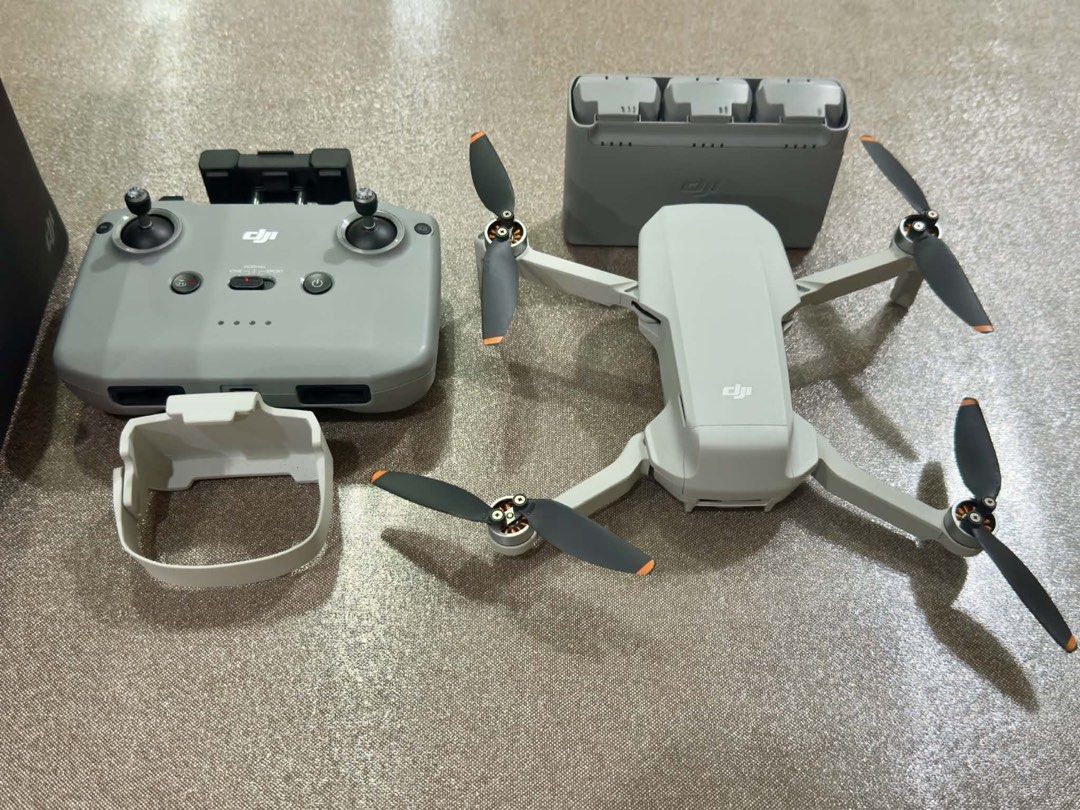 DJI MINI 2 with 3. BATTERIES AND CONTROLLER (Category: Drones) located in San Pedro. Submitted by dodge.roll01 (Listing ID 1467069746, Image 1). Description: DJI MINI 2 WHAT YOU SEE IS WHAT YOH GET. With 3 BATTERIES AND CONTROLLER. NO ISSUE GOOD WORKING CONDITION San pedro laguna location.