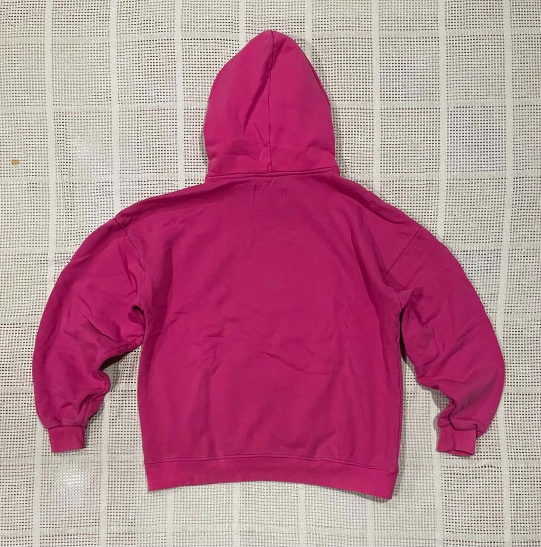 Donsmoke Pullover Hoodie (Category: Coats, Jackets and Outerwear) located in Bacolod City. Submitted by abkicks_apparel (Listing ID 1467102376, Image 2). Description: Small on Tag W23 L26.5 Authentic Original Excellent Condition No Hidden Issues .