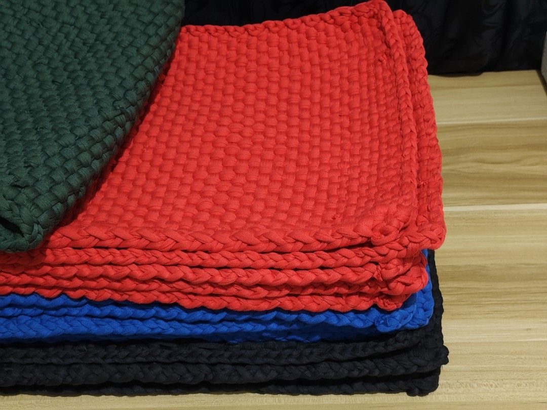 Door mat (Category: Carpets, Mats & Flooring) located in Taytay. Submitted by goldentree-b9df (Listing ID 1466978179, Image 2). Description: Hand woven Door mat 30 each Pot holder 20 2pcs.