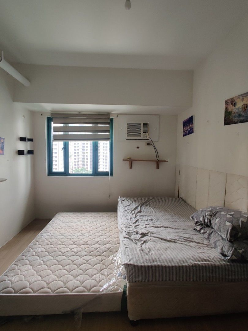Double Bed with Pullout (Category: Bed Frames & Mattresses) located in Pasig City. Submitted by indigo.j (Listing ID 1467046743, Image 2). Description: - Overall clean condition and very comfortable for sleeping - 50 x 78 inches - Pickup location: Ortigas - Price is negotiable for serious buyers, need these gone soon!.