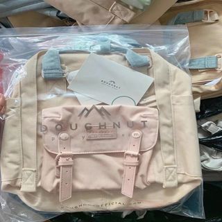 （分類：）位於 。 由 laelemard 提交（商品編號 1467078542，圖片 1）。簡介： 。