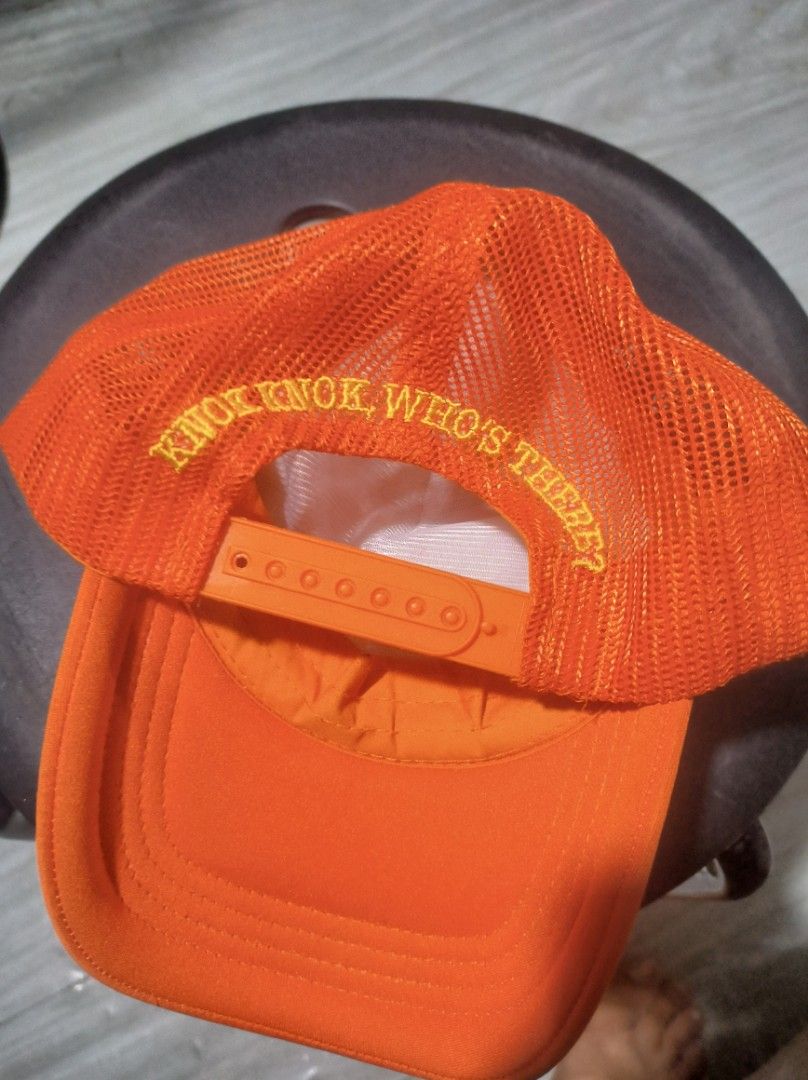 Dsquared Milan orange trucker hat (Category: Caps & Hats) located in Valenzuela. Submitted by henoh. (Listing ID 1467033901, Image 2). Description: Dsquared Milan trucker hat with "knok knok who's there? " details at the back. made in italy . color: orange 9/10 size: OSFA.