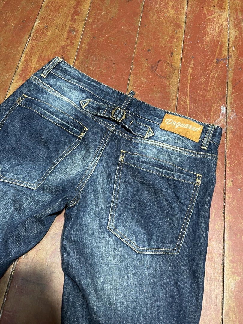 Dsquared X Barcelona (Category: Jeans) located in Valencia. Submitted by bordzsthrift (Listing ID 1467101236, Image 1). Description: Authentic Exellent Condition No issue Size 32.