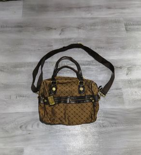 (Category: ) located in . Submitted by danelle_closet1106 (Listing ID 1467139716, Image 1). Description: .