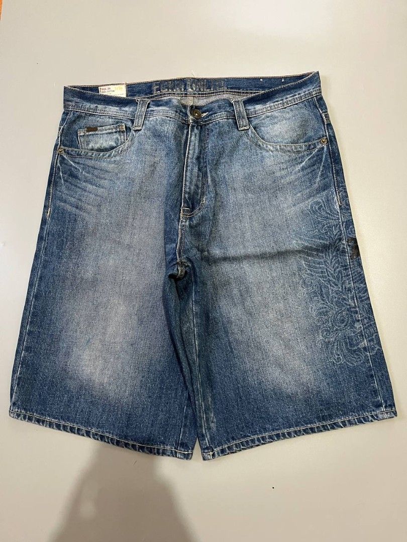 Ecko Unltd Denim Shorts Size 36 (Category: Shorts) located in Dagupan City. Submitted by retromix.ph (Listing ID 1467081618, Image 1). Description: Y2k Washed Ecko jorts WAIST: 36 LENGTH:24 THIGH: 14 HEM: 12 ISSUE: Need wash -CHECK EVERY SLIDES FOR ZOOM PICTURES -COLOR MAY DIFFER IN ACTUAL DUE TO LIGHTING.