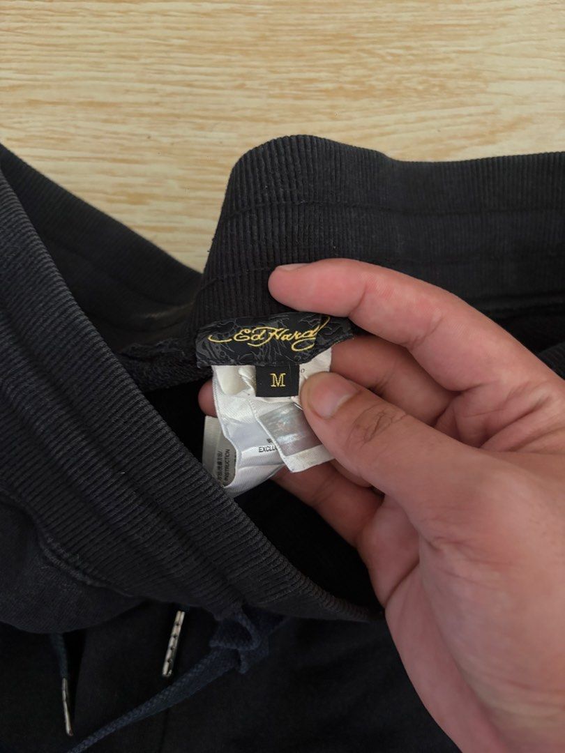Ed Hardy Jogger Pants (Category: Joggers) located in Cabiao. Submitted by thelifeofgelo (Listing ID 1467000840, Image 3). Description: Ed Hardy Jogger Pants Size: Medium Condition: Very good Price: 450 + shipping fee.