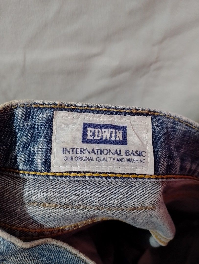 EDWIN International Basic Relaxed Denim Jeans (Category: Jeans) located in Manila. Submitted by nievesolanna (Listing ID 1467042364, Image 2). Description: waist: 34-35 inches length: 34 inches 400 PESOS LOC: SAMPALOC, MANILA.